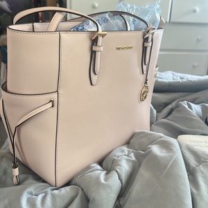 Michael Kors Tote
